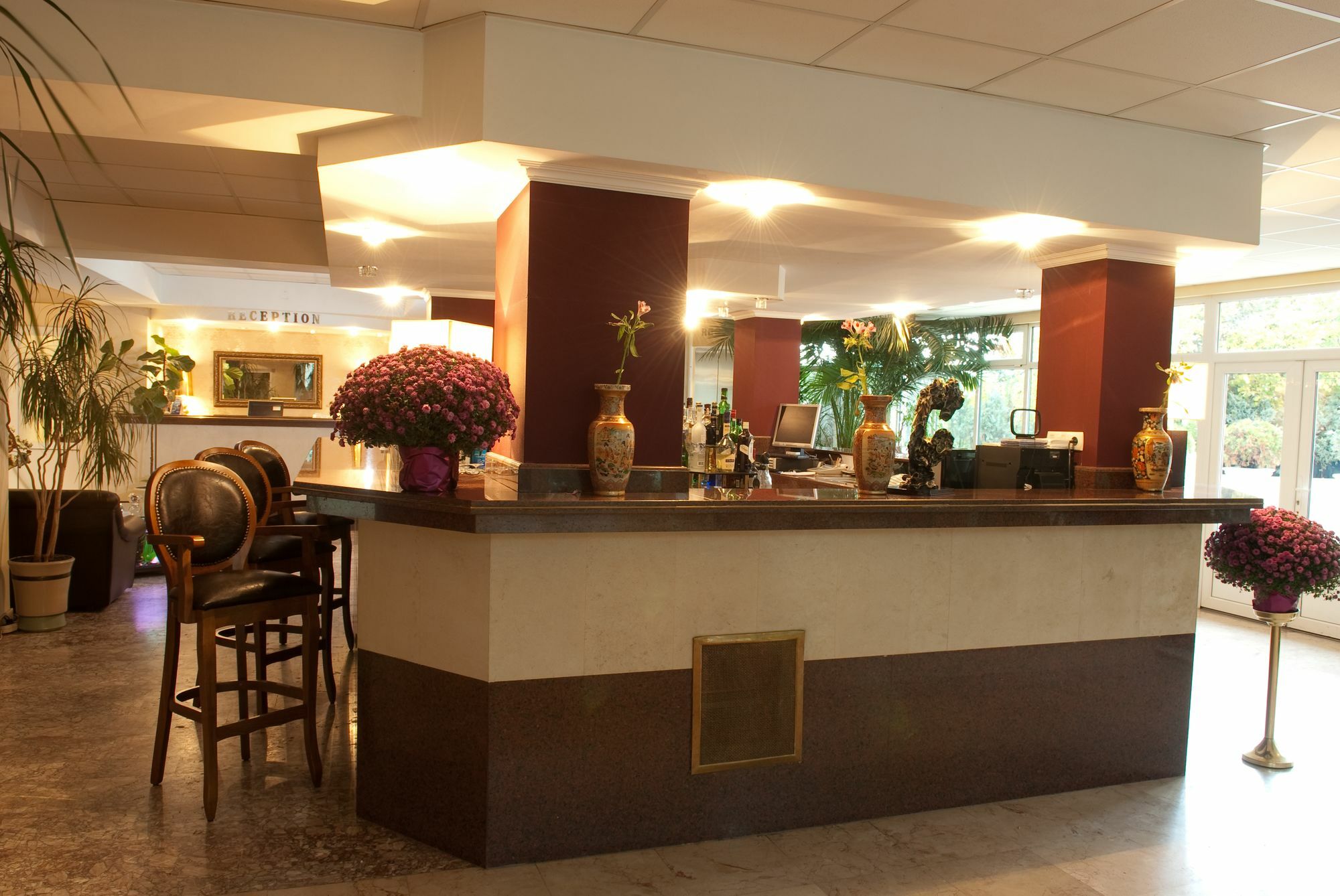 Atlantic Hotel - Free Parking Sofia Bagian luar foto