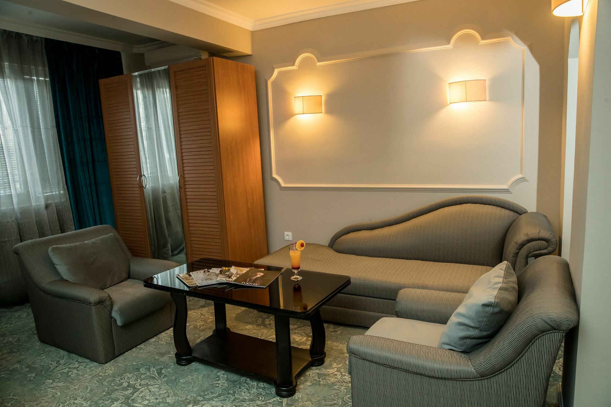 Atlantic Hotel - Free Parking Sofia Bagian luar foto