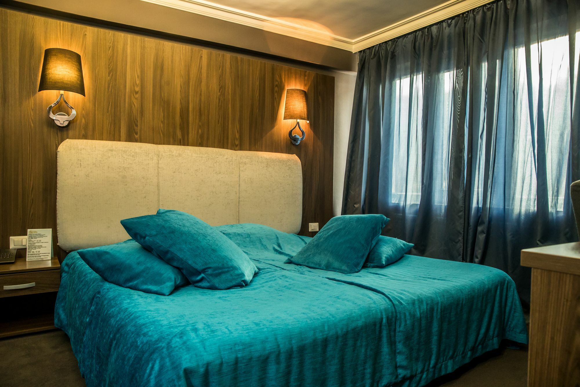 Atlantic Hotel - Free Parking Sofia Bagian luar foto